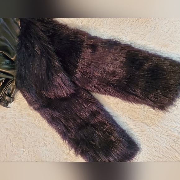 Black Vegan Leather Coat with Faux Fur Sleeves (Size M) - Picture 12 of 14